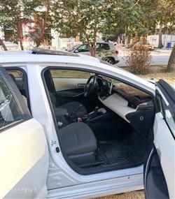 تۆیۆتا کۆرۆلا